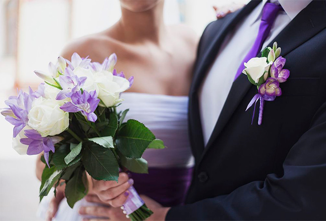 Бутоньерки для свадьбы: цветочное настроение!