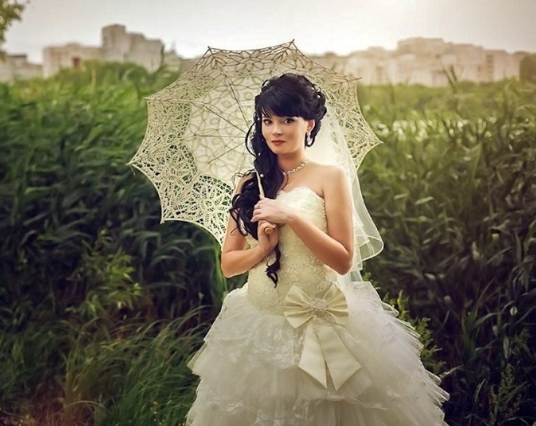 Свадебные зонтики для невесты – красота и стиль в каждой детали